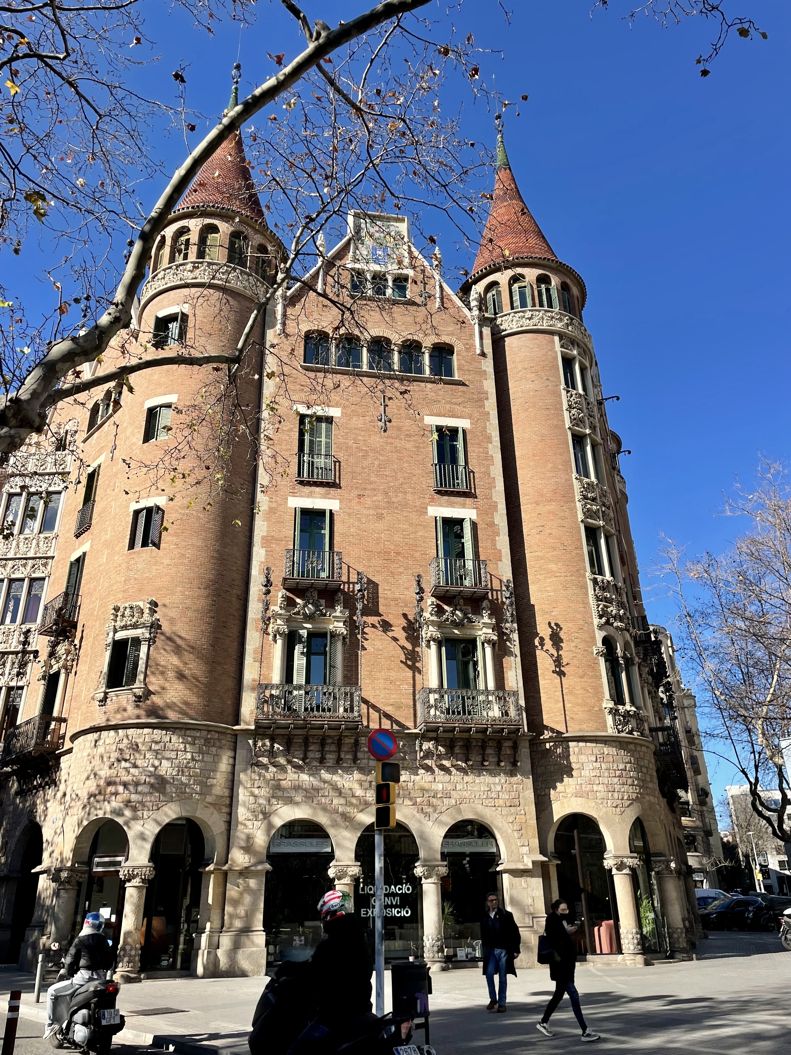 Gaudí Bike Tour  - Photo 20