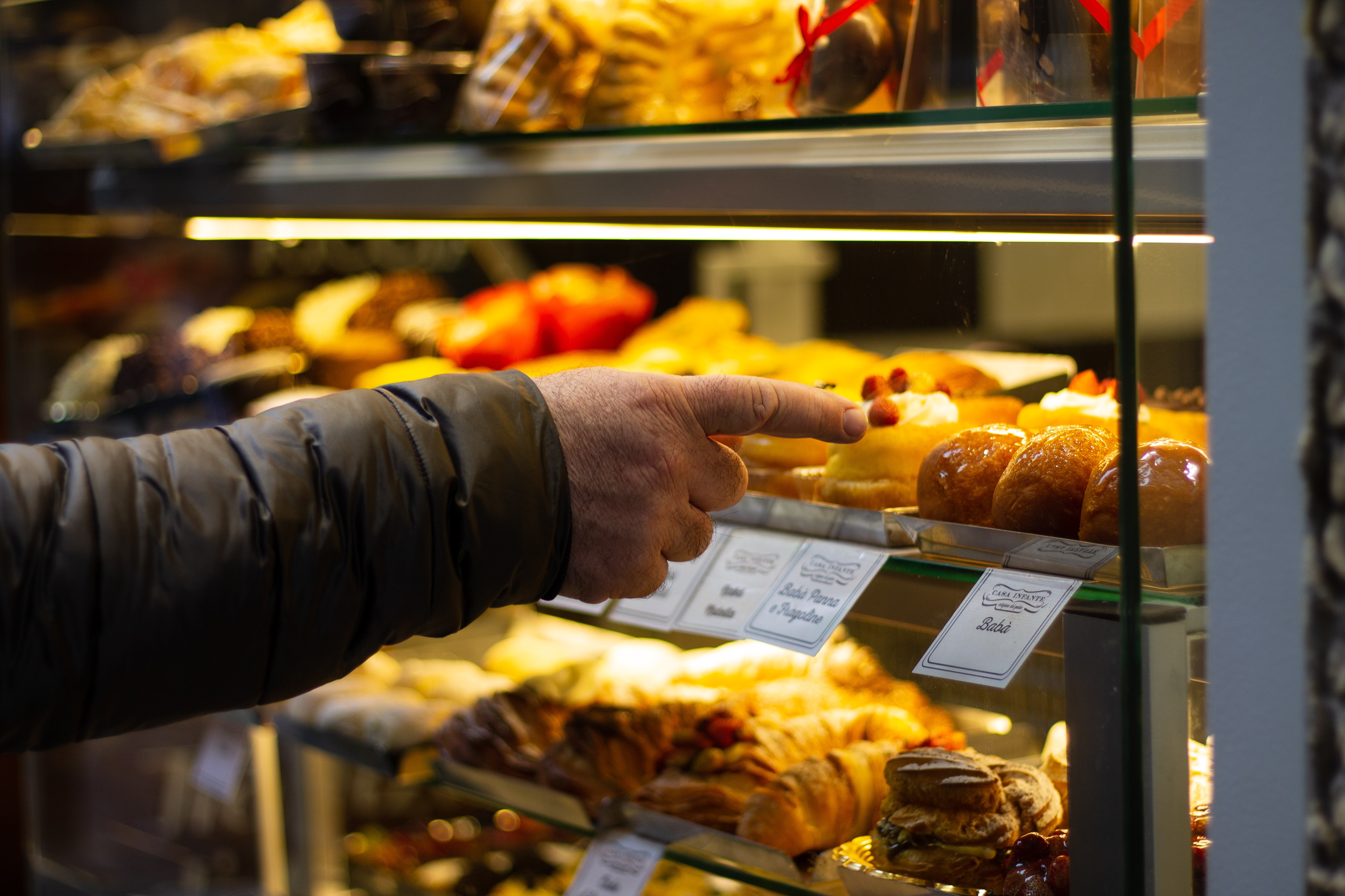 Naples bus tour and walking tour with coffee and pastry - Photo 2