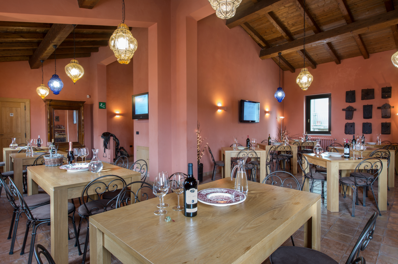 Basilicata: Discover the volcanic tuff caves and taste excellent Lucanian wines - Photo 4