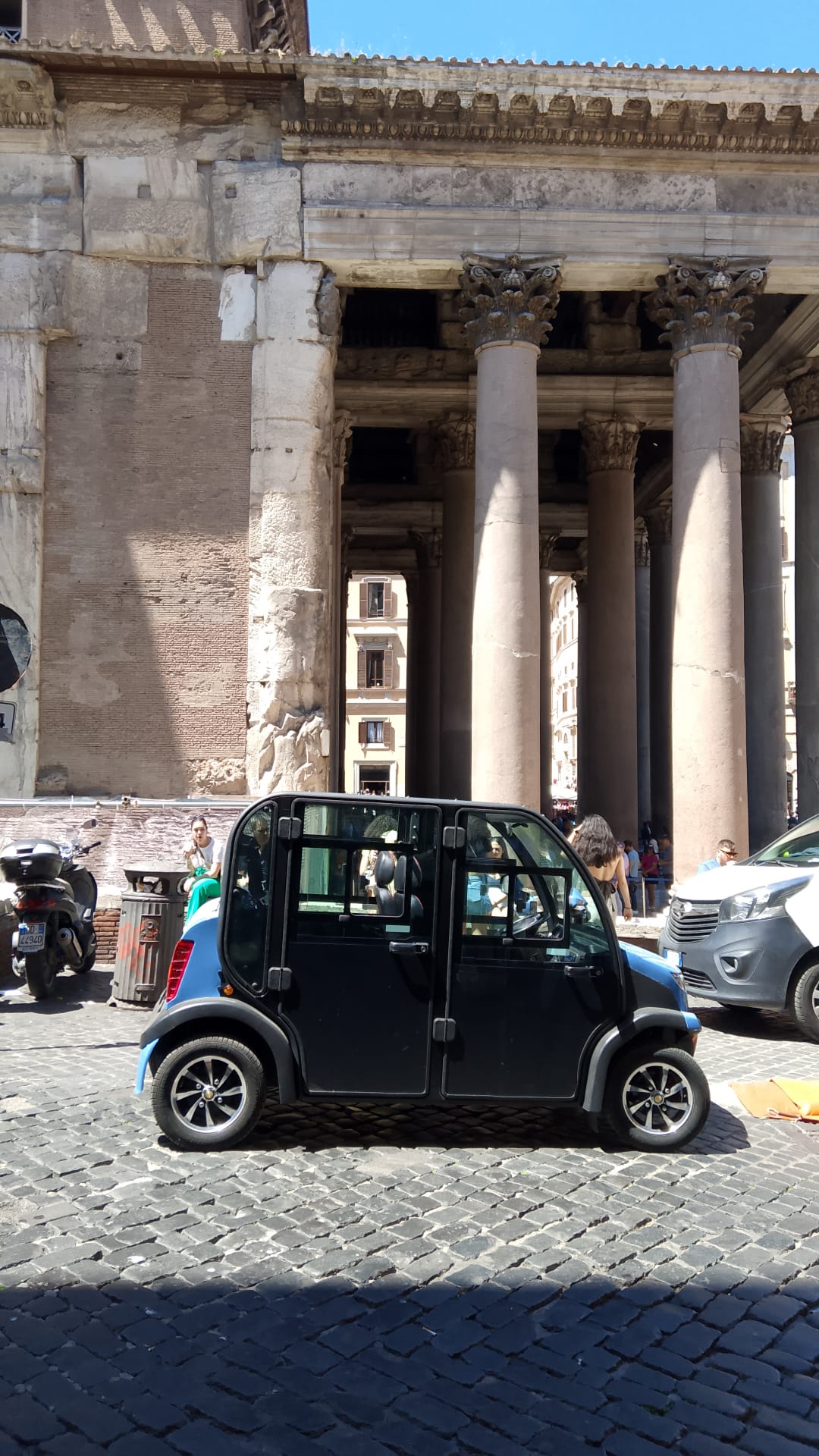 Roma'da Bir Gün e-bisiklet Turu ve Öğle Yemeği ile