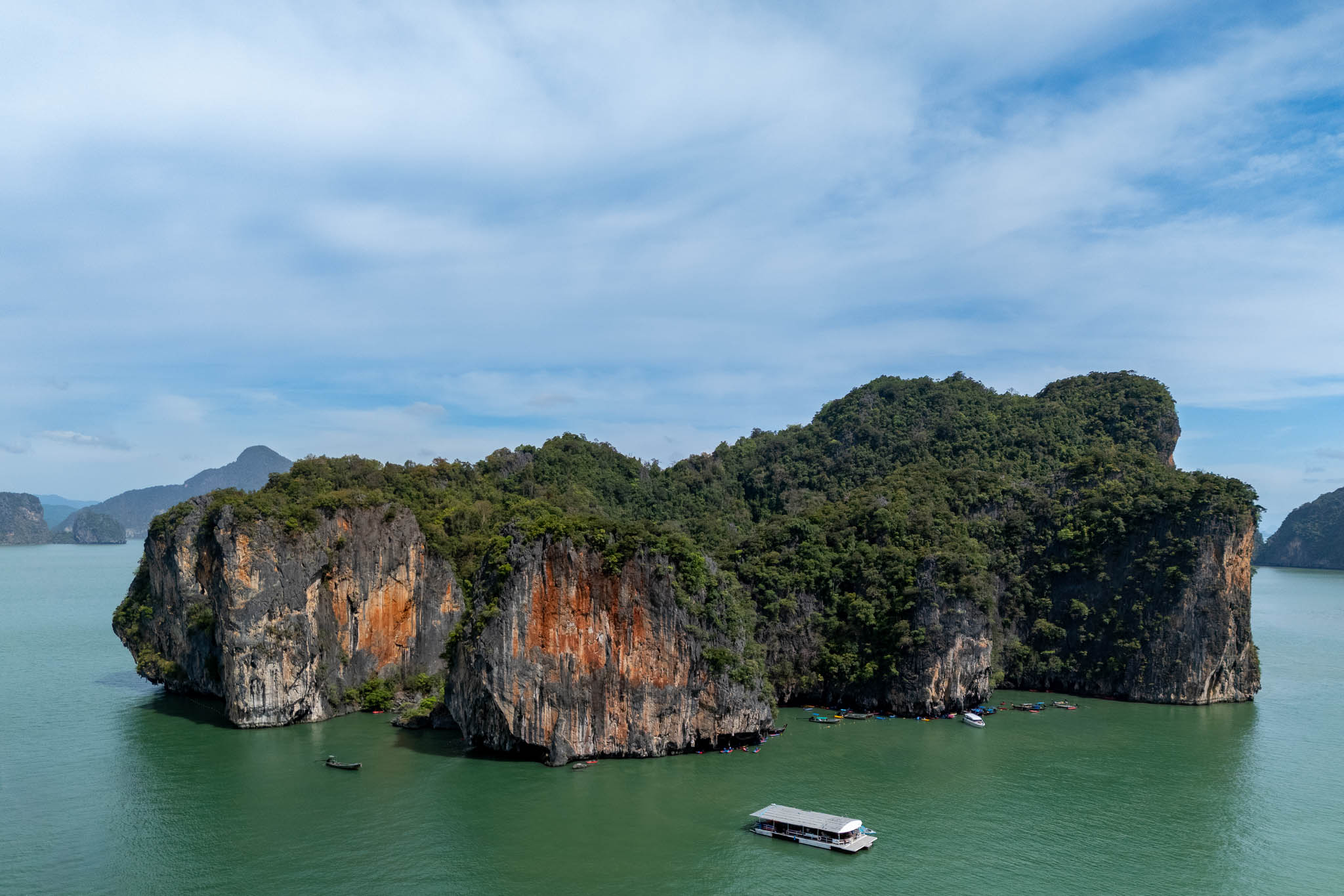 Luxury Private Speed Boat Charter - Phang Nga Bay-M