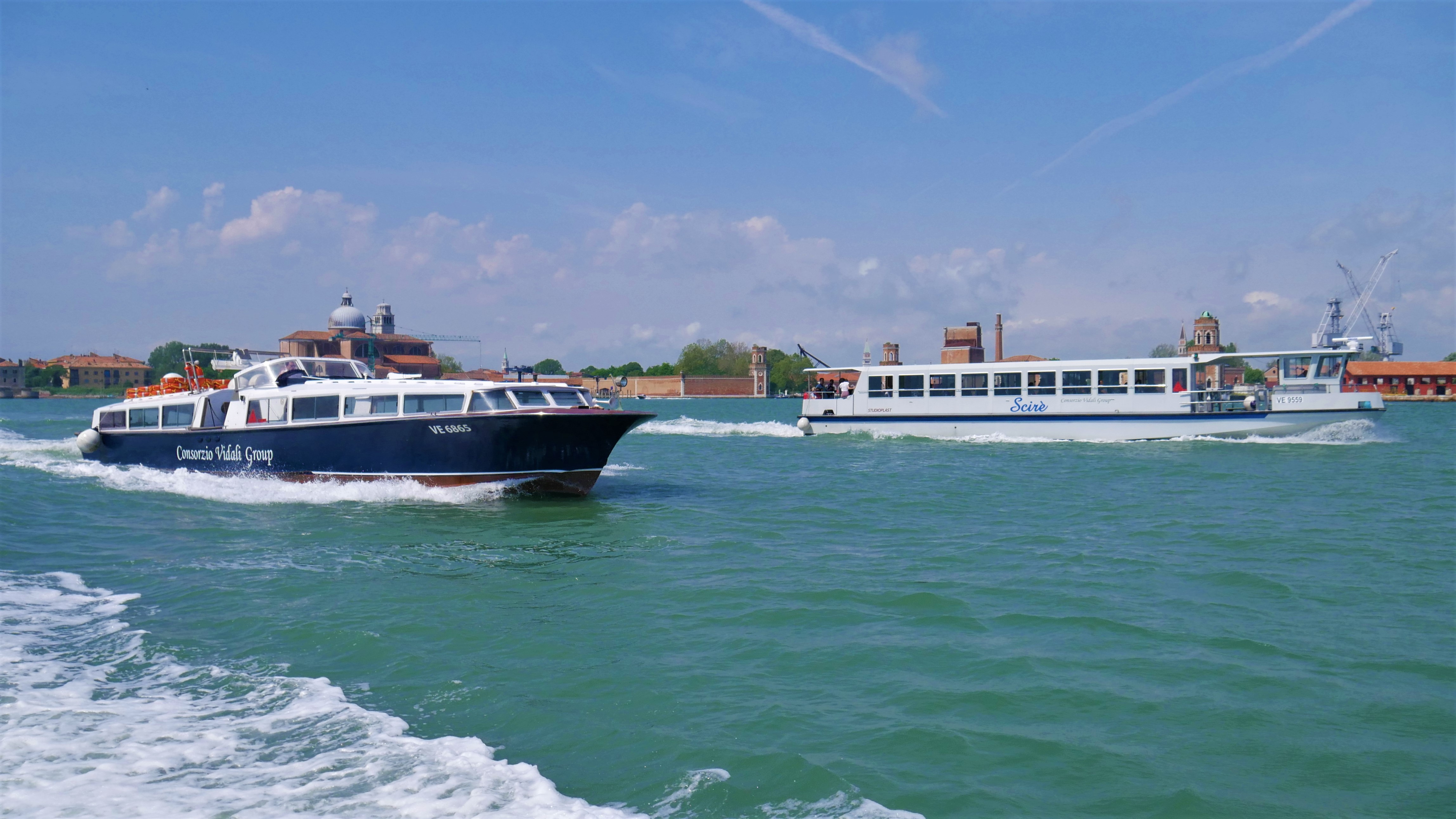 Private speedboat transfer from Marco Polo Airport to Venice - Photo 3