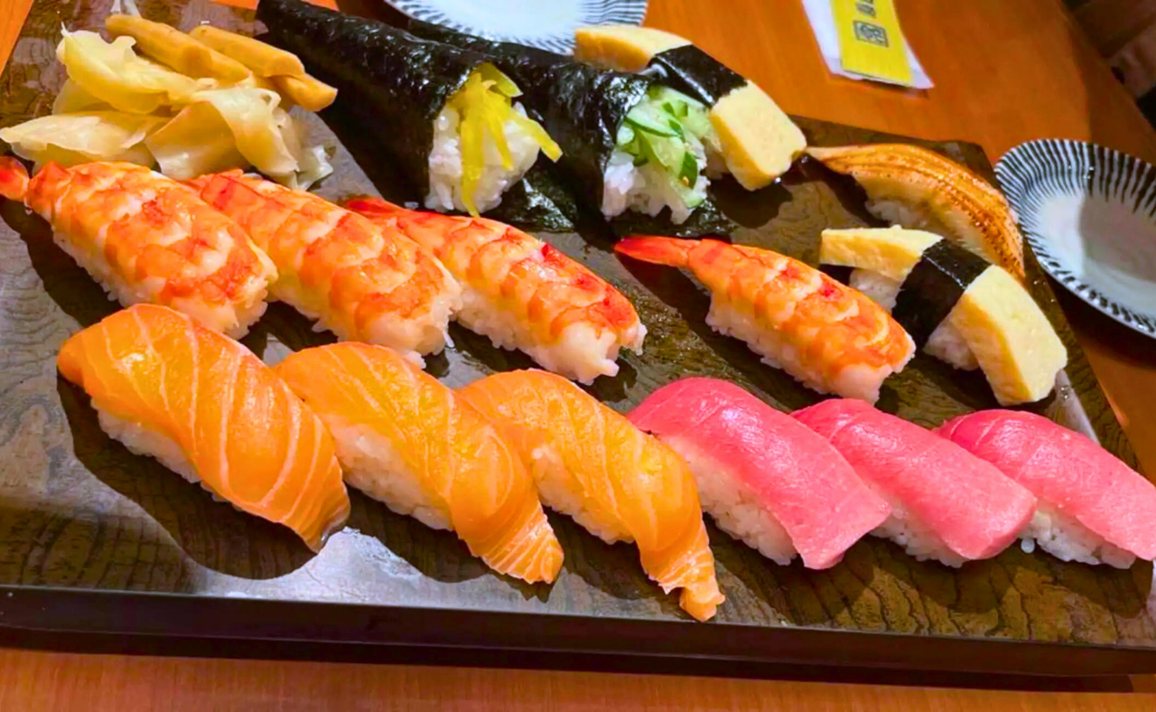 Tour gastronómico de Tokio Ueno: sushi, ramen y platos locales favoritos