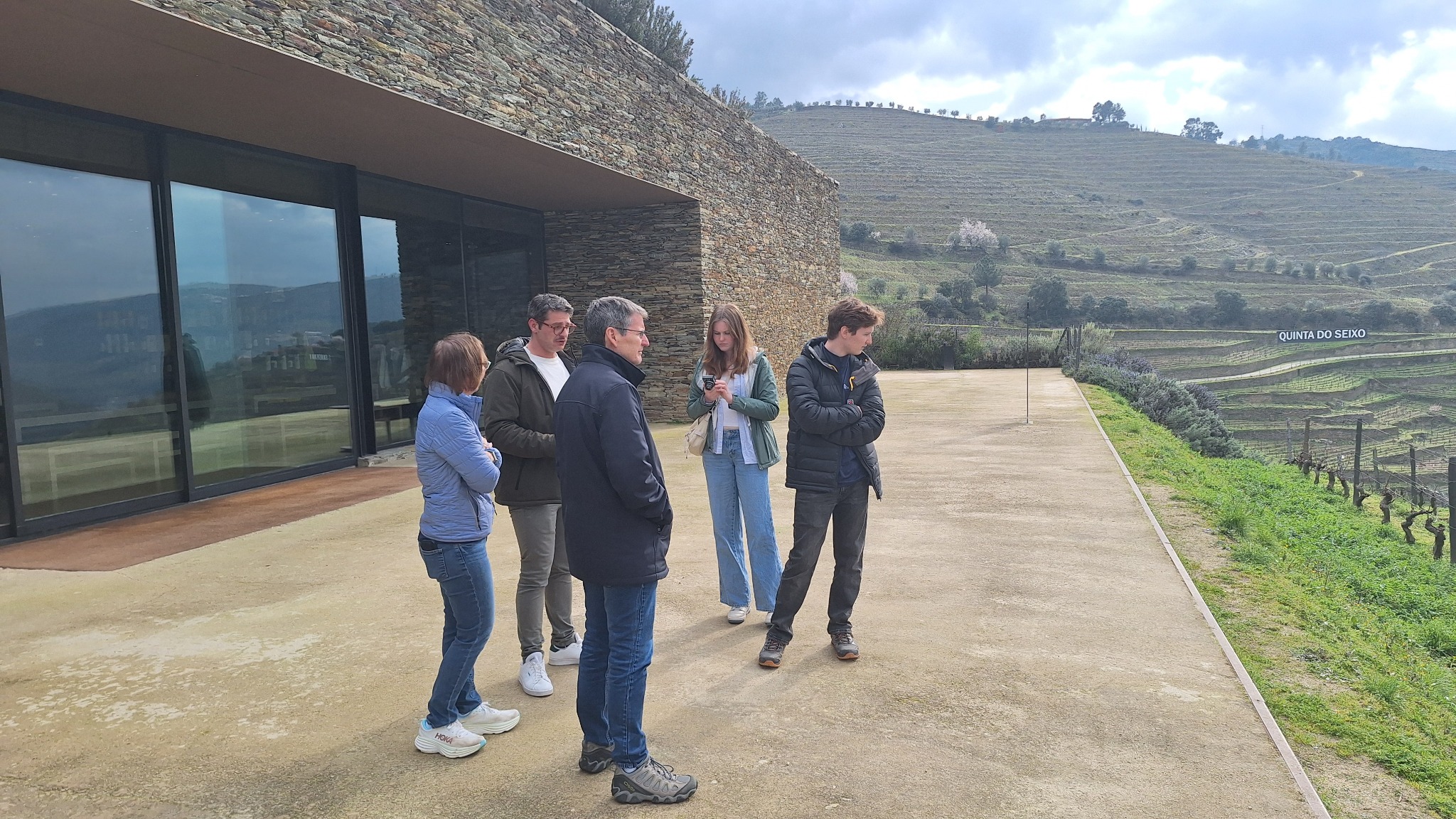 Private Douro Valley Tour: Provesende, Pinhão, Scenic Viewpoints and most renowned wineries - Photo 27