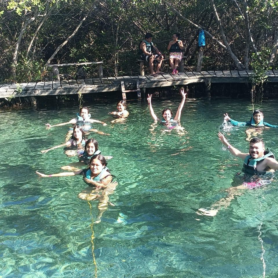Excursión premium a Holbox Isla Pasión Cenote Yalahu 2