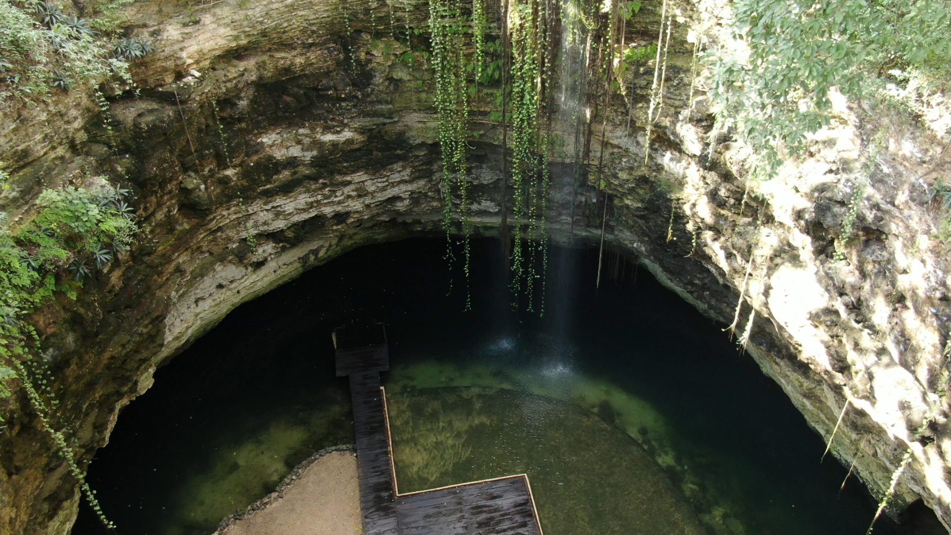 Desde Mérida: viaje a Chichén Itzá, Izamal, Valladolid y cenote — 10/12