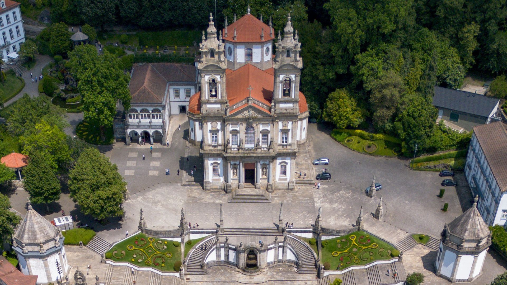 Guimarães & Braga Small Group Tour with Lunch and All Tickets Included - Photo 23