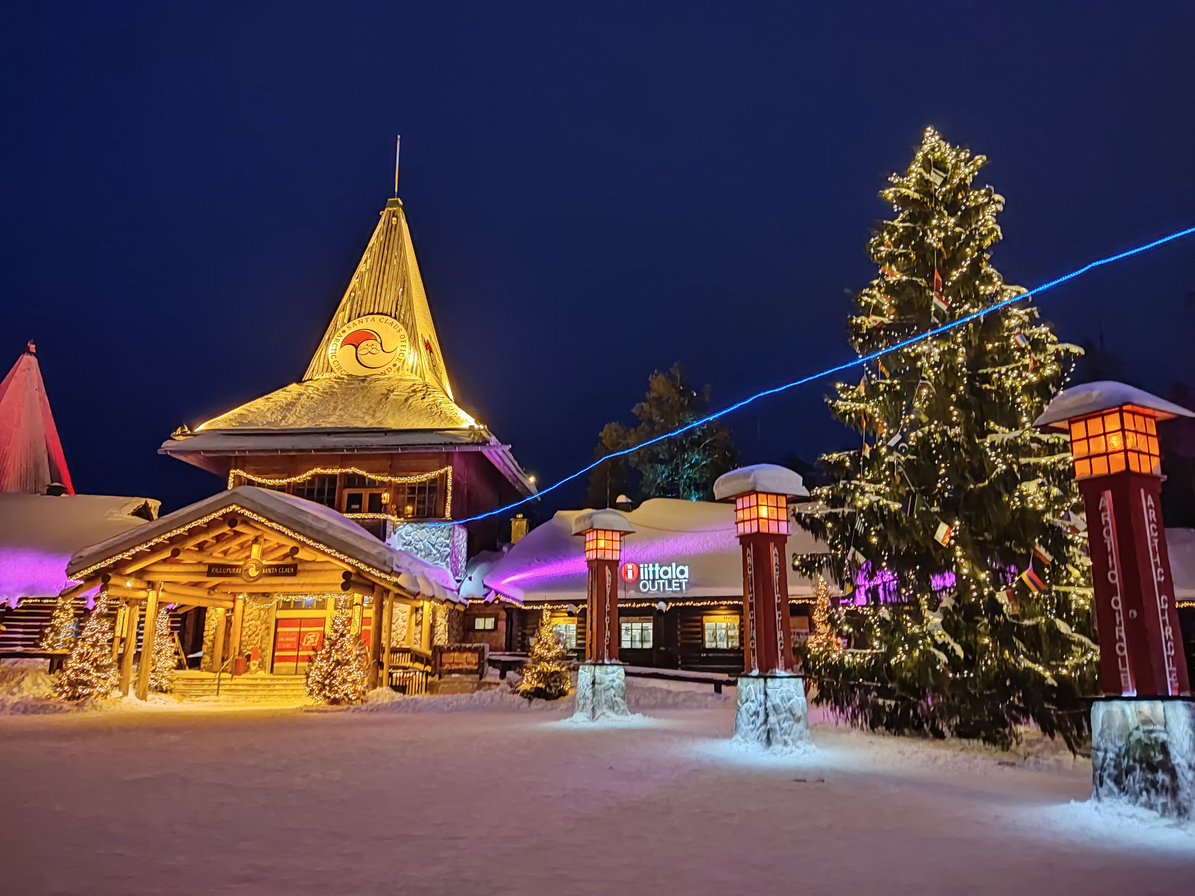 Tour por la Ciudad de Rovaniemi y Pueblo de Papa Noel en Grupo Reducido con Recogida - Alojamientos en Rovaniemi