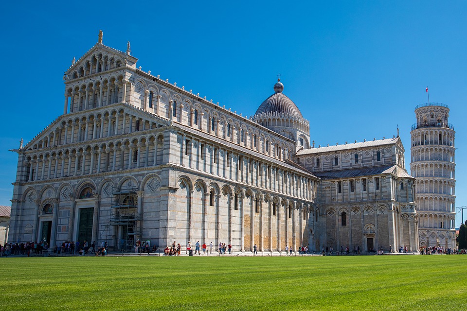 Private Full Day Tour to Pisa & Lucca: Icons of Tuscany Between Towers and Walls - Photo 8