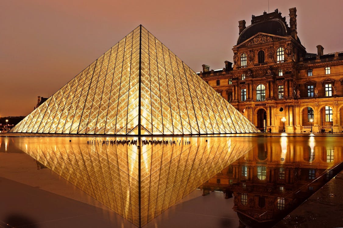 Historical Paris Combo 1/2/3 Days HOHO Tours – Image 1 | WeShare