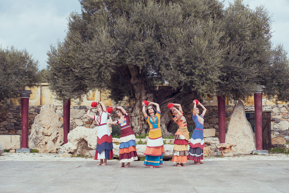 Knossos Palace and Minoan Performance from Rethymno