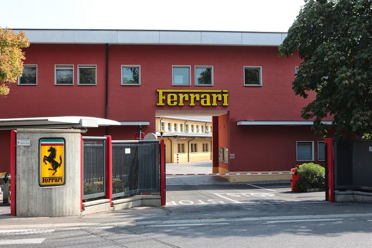 Modena: Bus Transfer to Ferrari Maranello and Enzo Ferrari - Photo 7