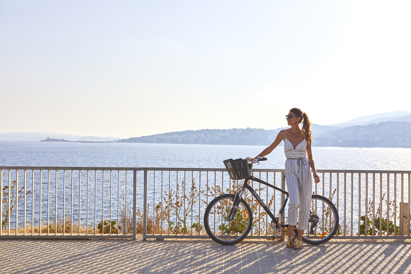 Alquiler de bicicletas eléctricas en Occidental Cala Viñas