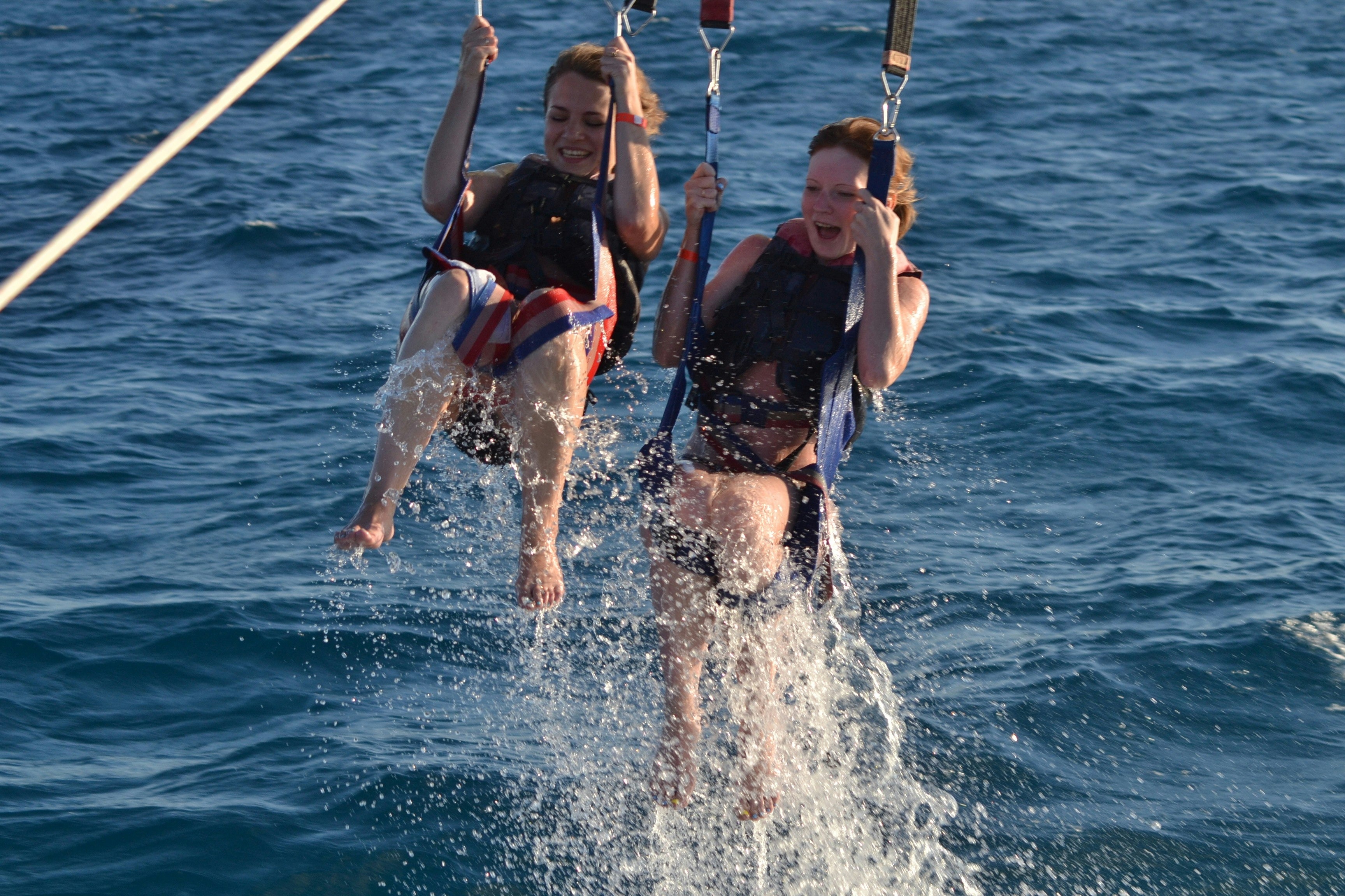 Hurghada Parasailing Experience Fly Above the Red Sea – photo 1