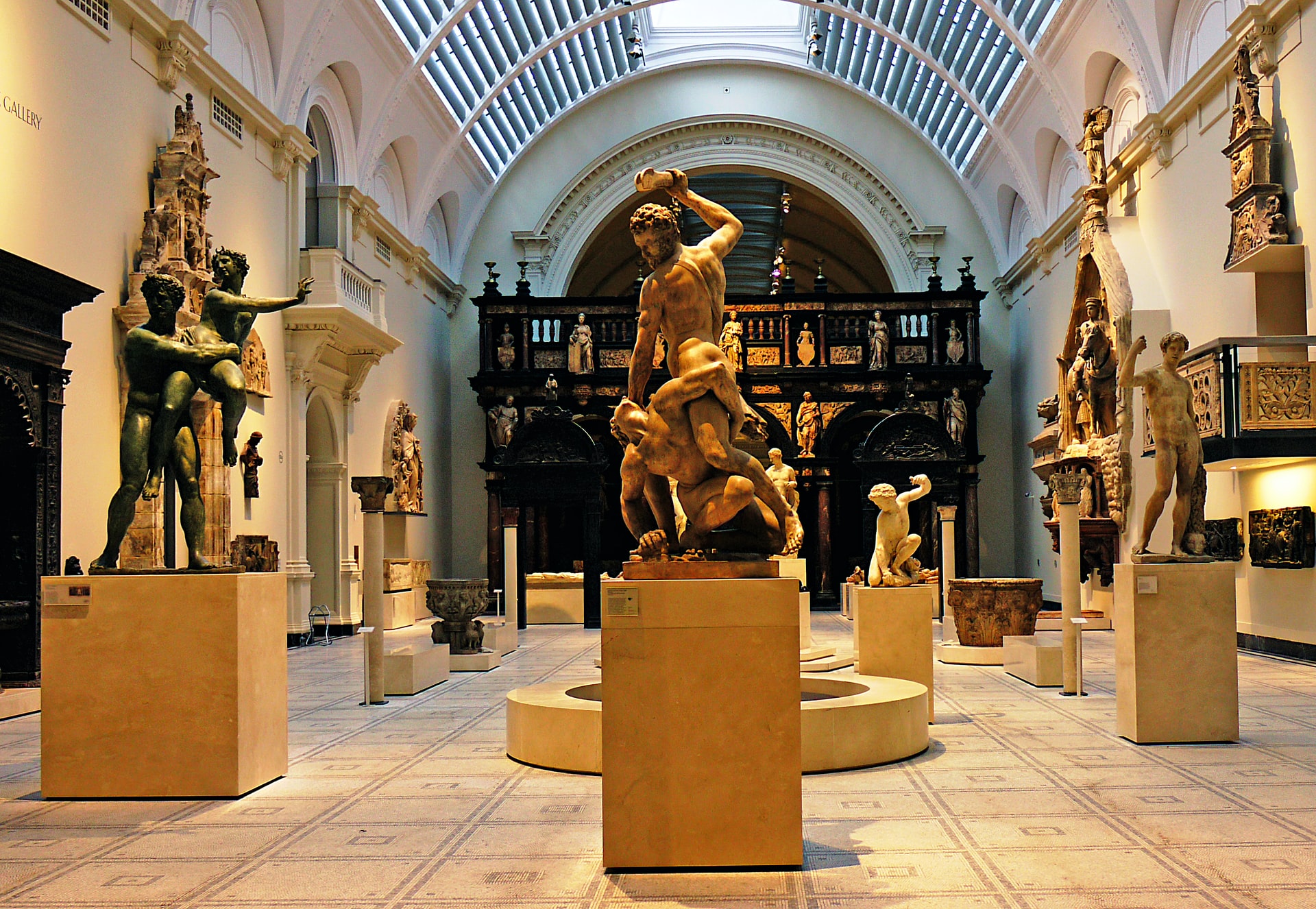 Royal V&A (Victoria and Albert) Museum Self-Guided Audio Tour