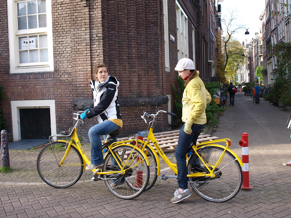 Amsterdam Bike Rental (4h/24h) - Discover city like a local - Photo 2