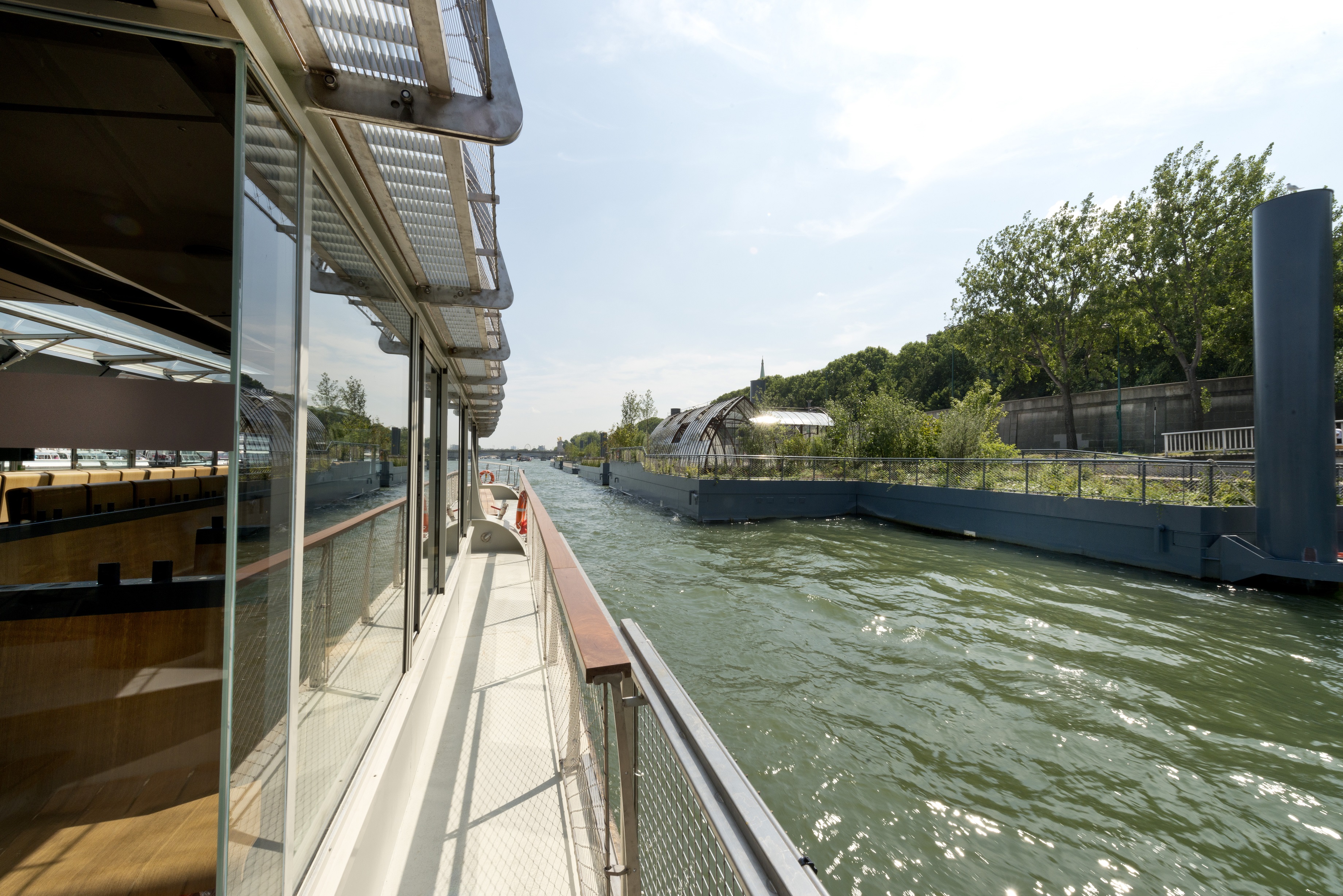 Flexible Seine River Cruise Tickets with Audio Guide in Paris - Photo 4