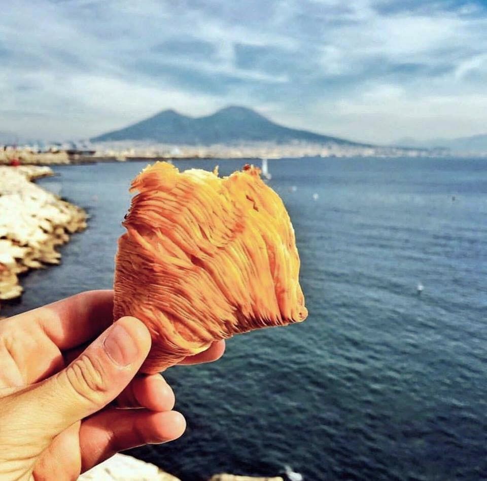 STREET FOOD TOUR: the Neapolitan culinary art