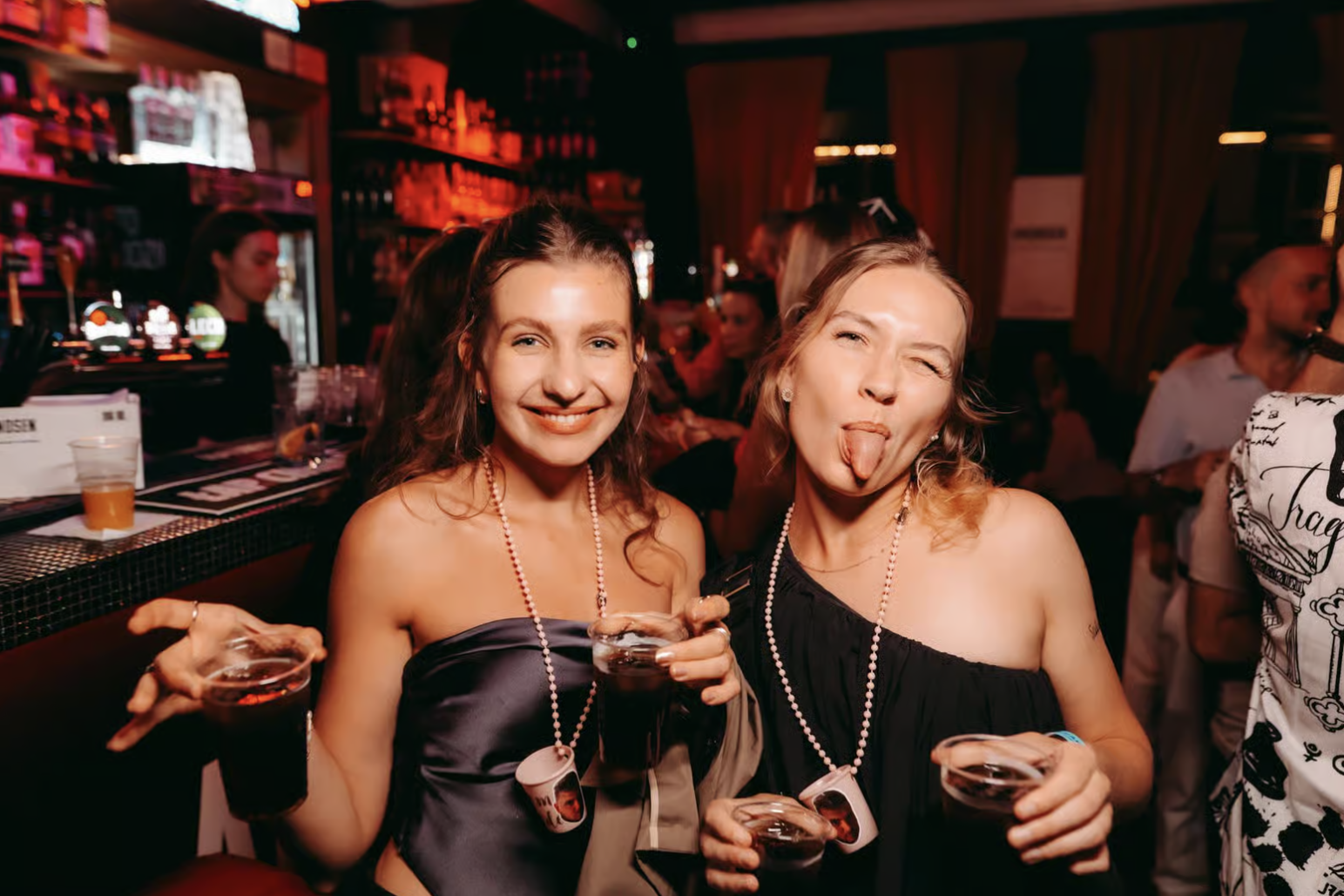 Barcelona Pub Crawl with 1 Hour Open Bar & VIP Club Entry Barcelona Pub Crawl with 1 Hour Open Bar & VIP Club Entry