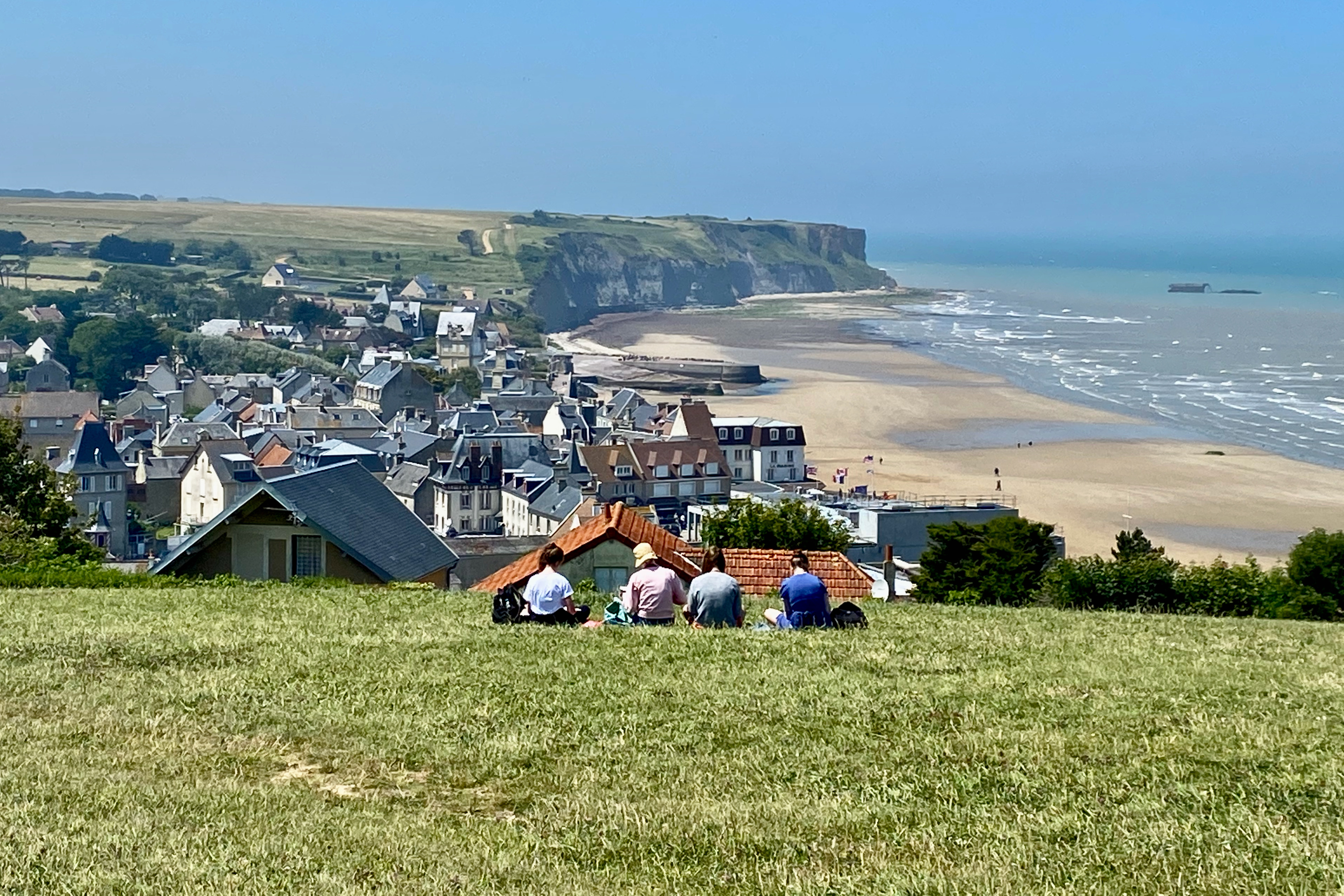 3-day Private Normandy D-Day, Mont Saint-Michel, Honfleur, Rouen, 3 Loire Castles from Paris. - Photo 59