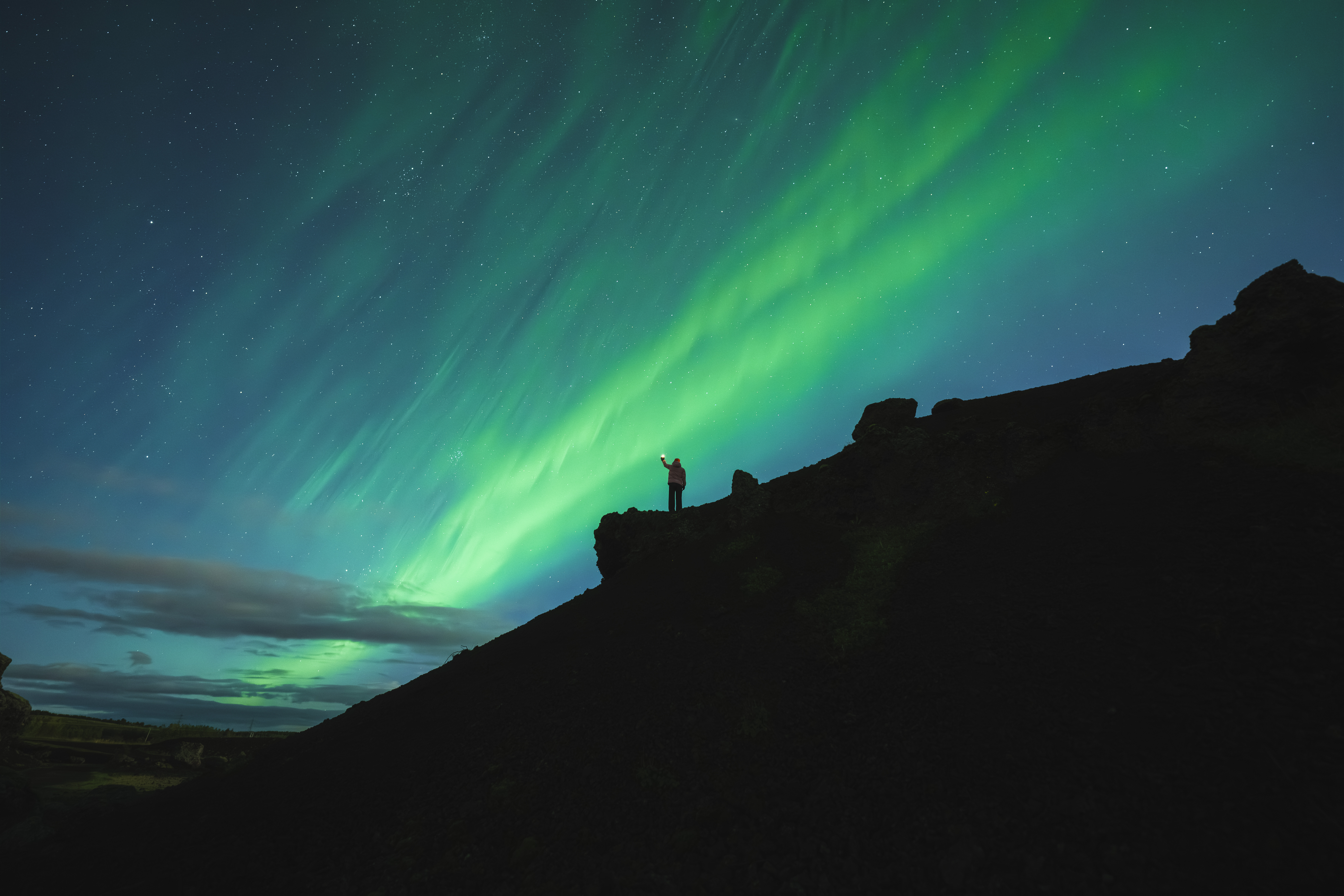 Aurora hunt with campfire, thermal suits & marshmallows - photo 10