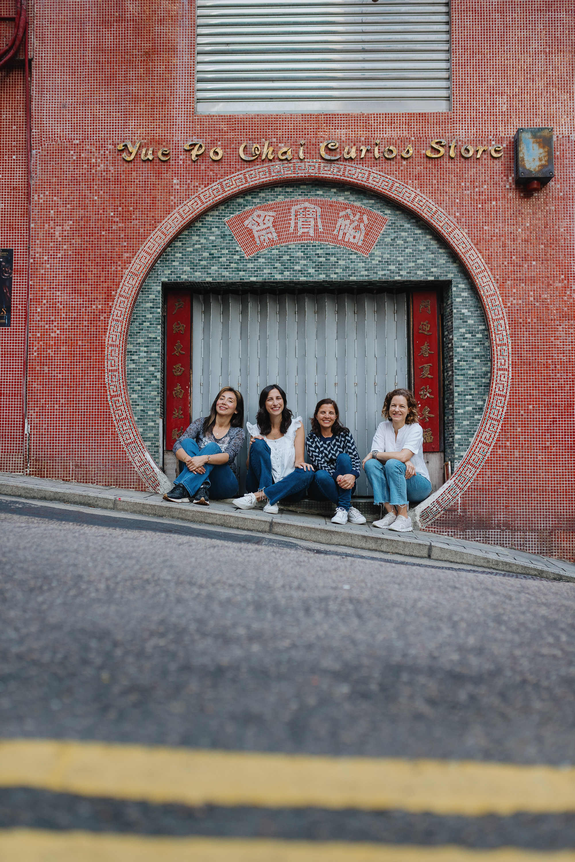 Cruise Layover Tour: Hong Kong Icons in Private Service - Accommodations in Hong Kong