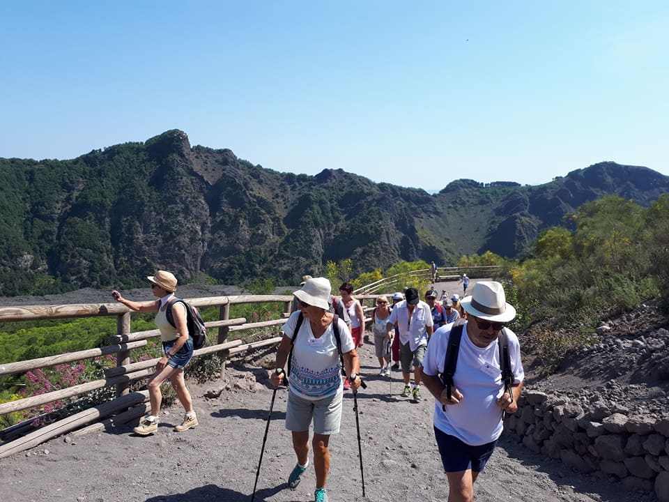 VESUVIUS VOLCANO TOUR (ita/engl/french/spanish) - Photo 2