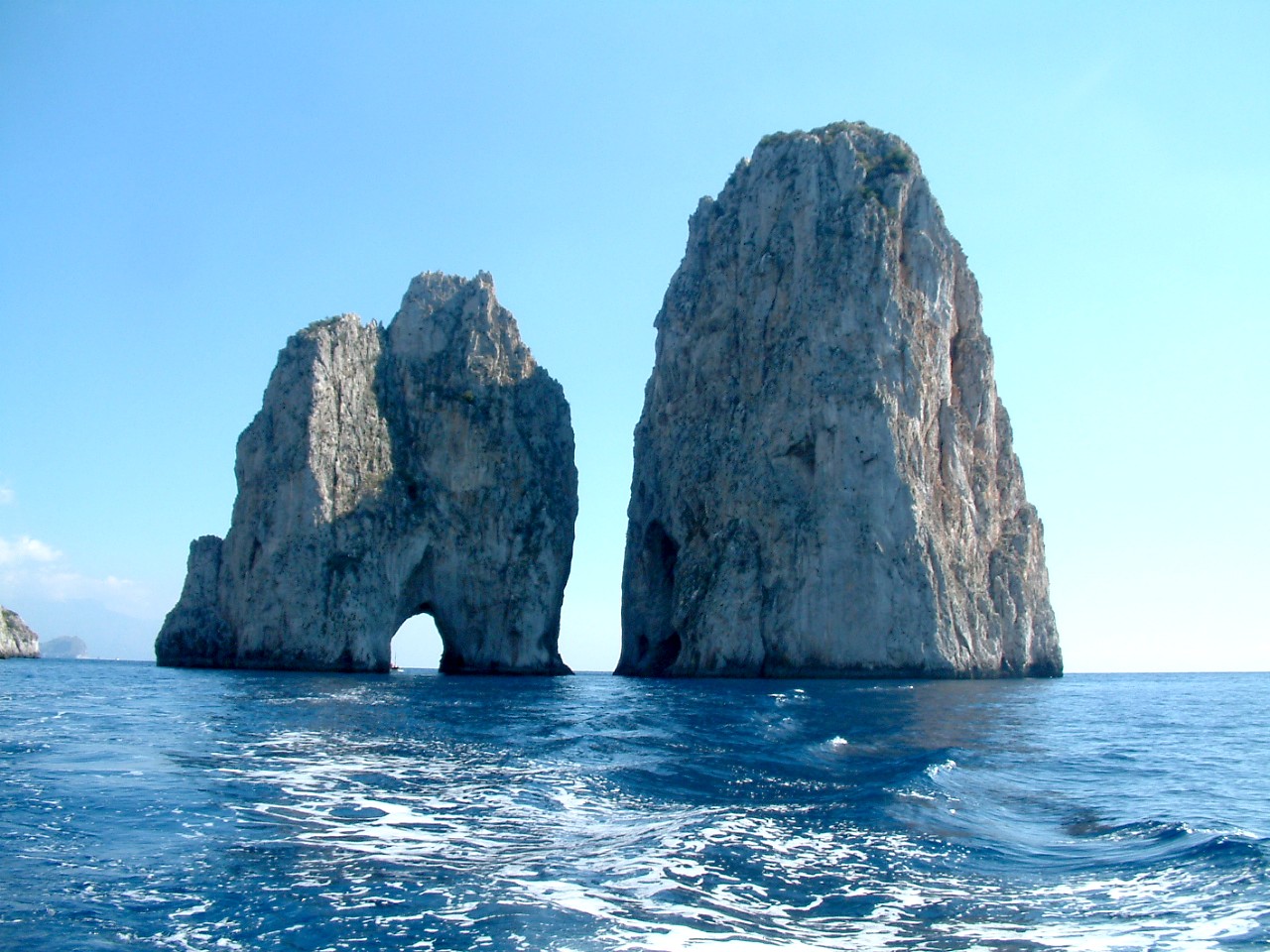 Capri boat experience - Photo 3