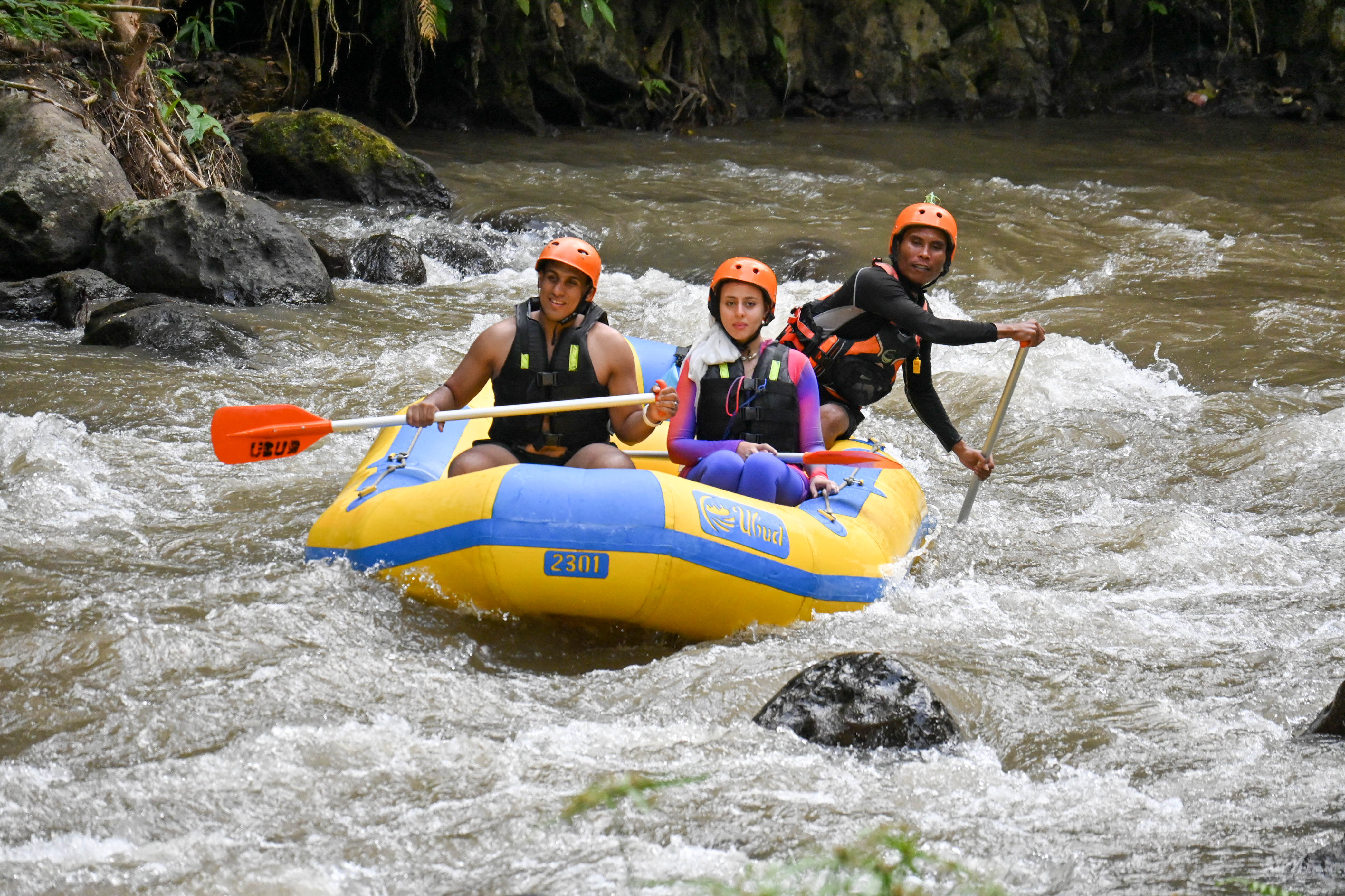 Tour de día completo con columpio en Bali y rafting en Ubud