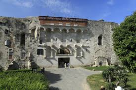 Evening Group Walking Tour - Split Old City Diocletian's Palace - Photo 8