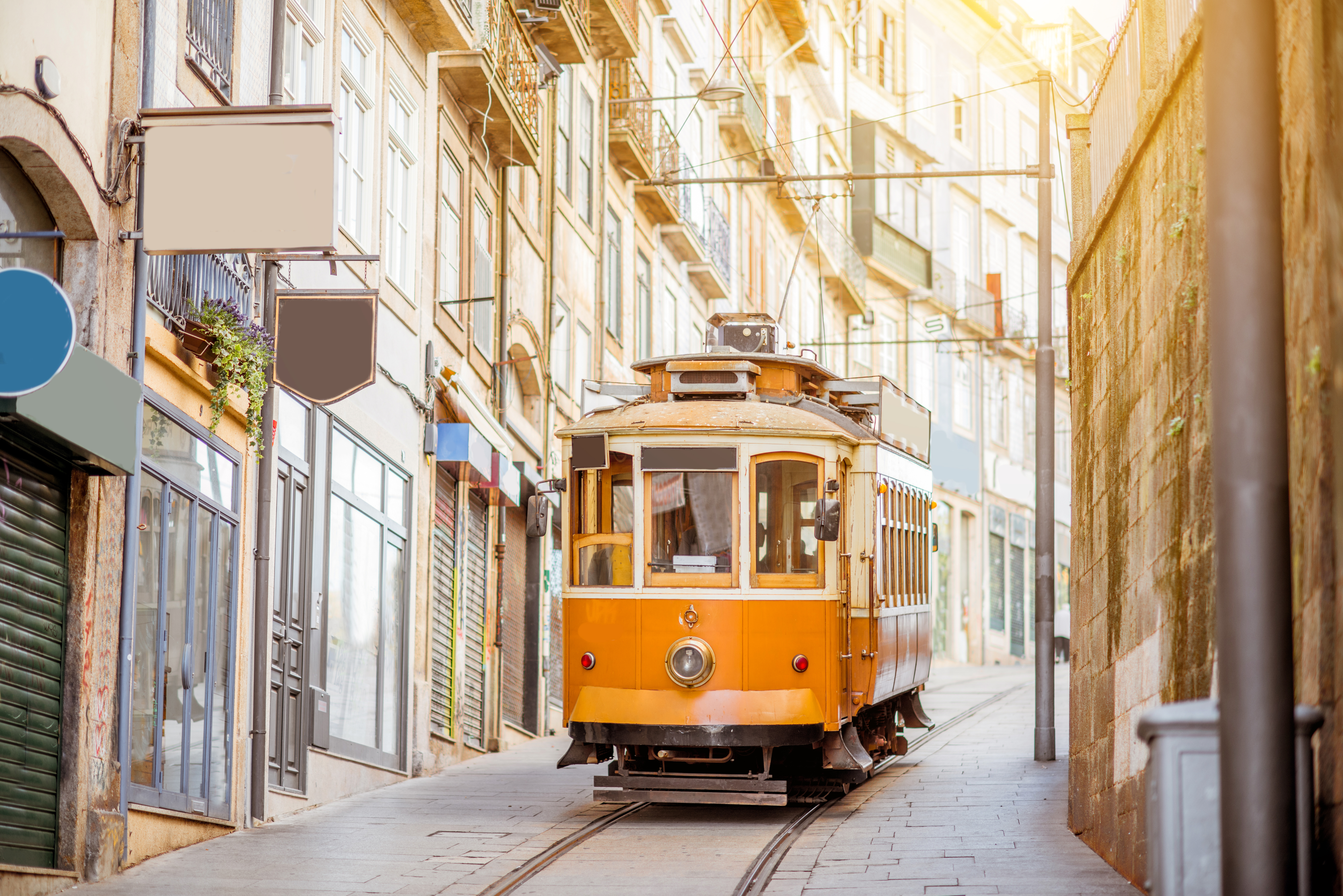 Porto Walking Tour: you cannot miss it! (small-groups) – Image 1 | WeShare