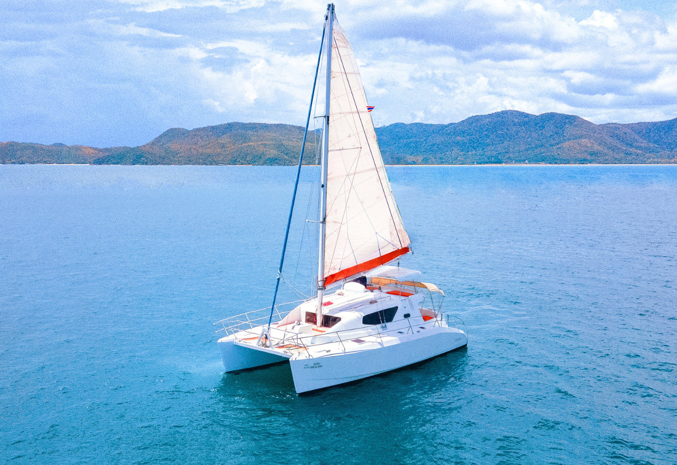 Pattaya: descubrimientos de la isla en catamarán de vela privada