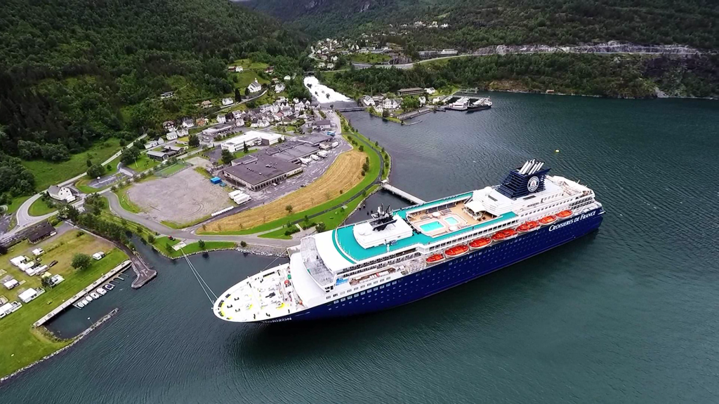 Hellesylt: Breathtaking Views from Mount Stranda