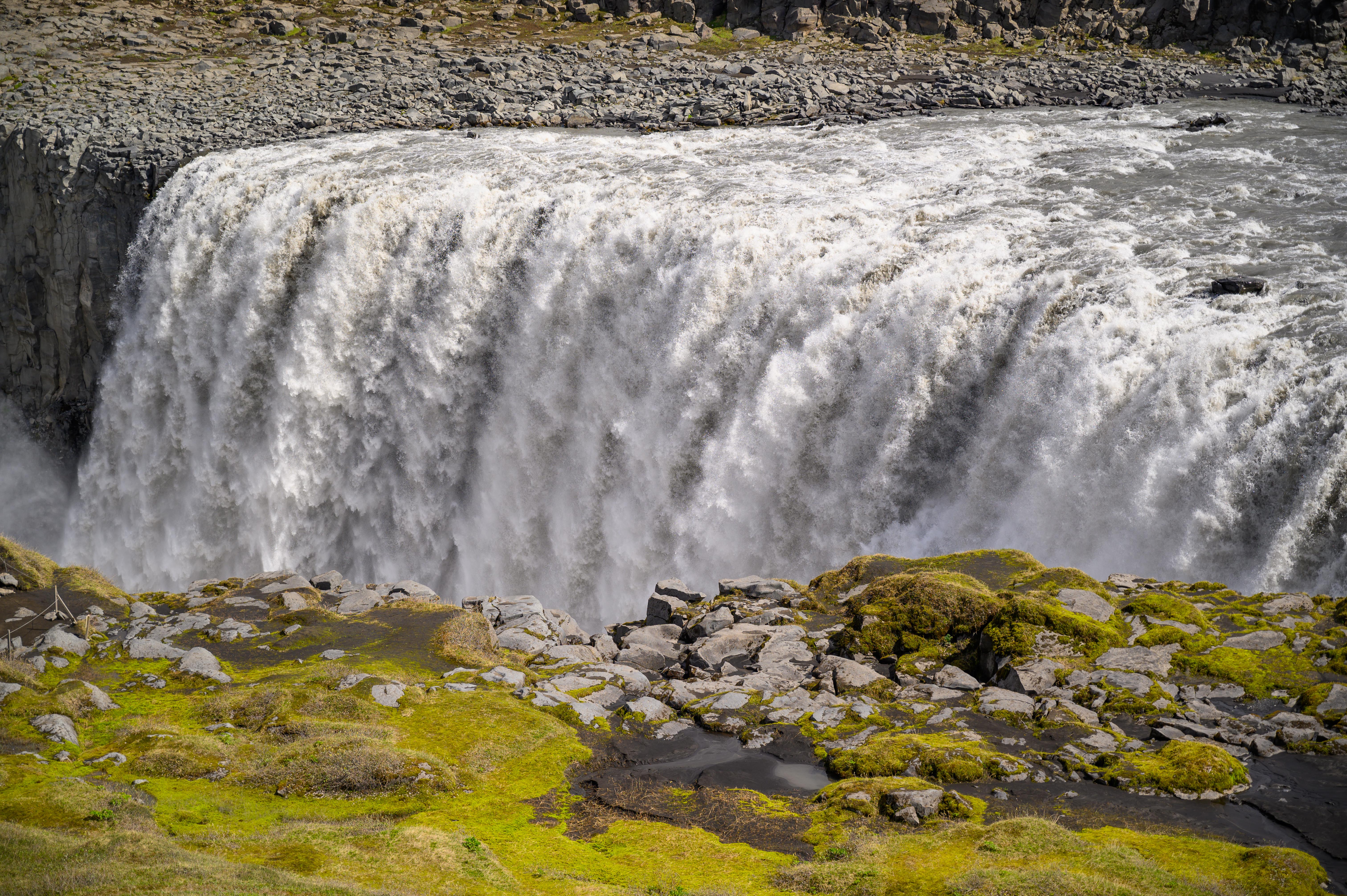 Diamond circle, waterfalls and amazing landscapes - photo 4