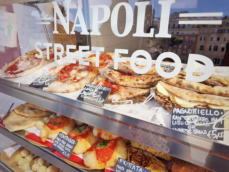 Guided tour of Naples combined with a street food tasting. - Photo 2