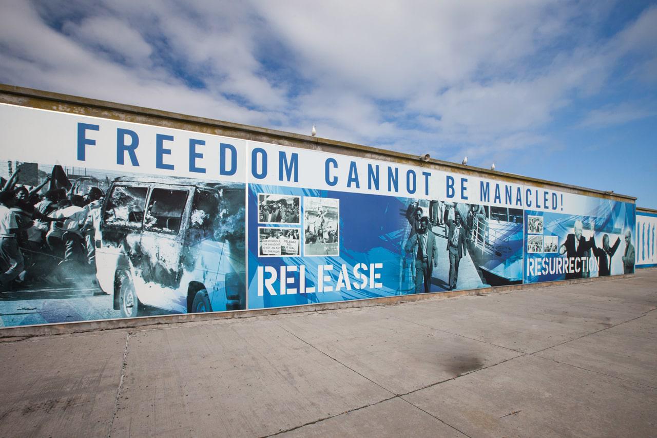 (Cape Town Tour) 3Days -Robben Island getaway & Table Mountain Car & wine taste  - Photo 4