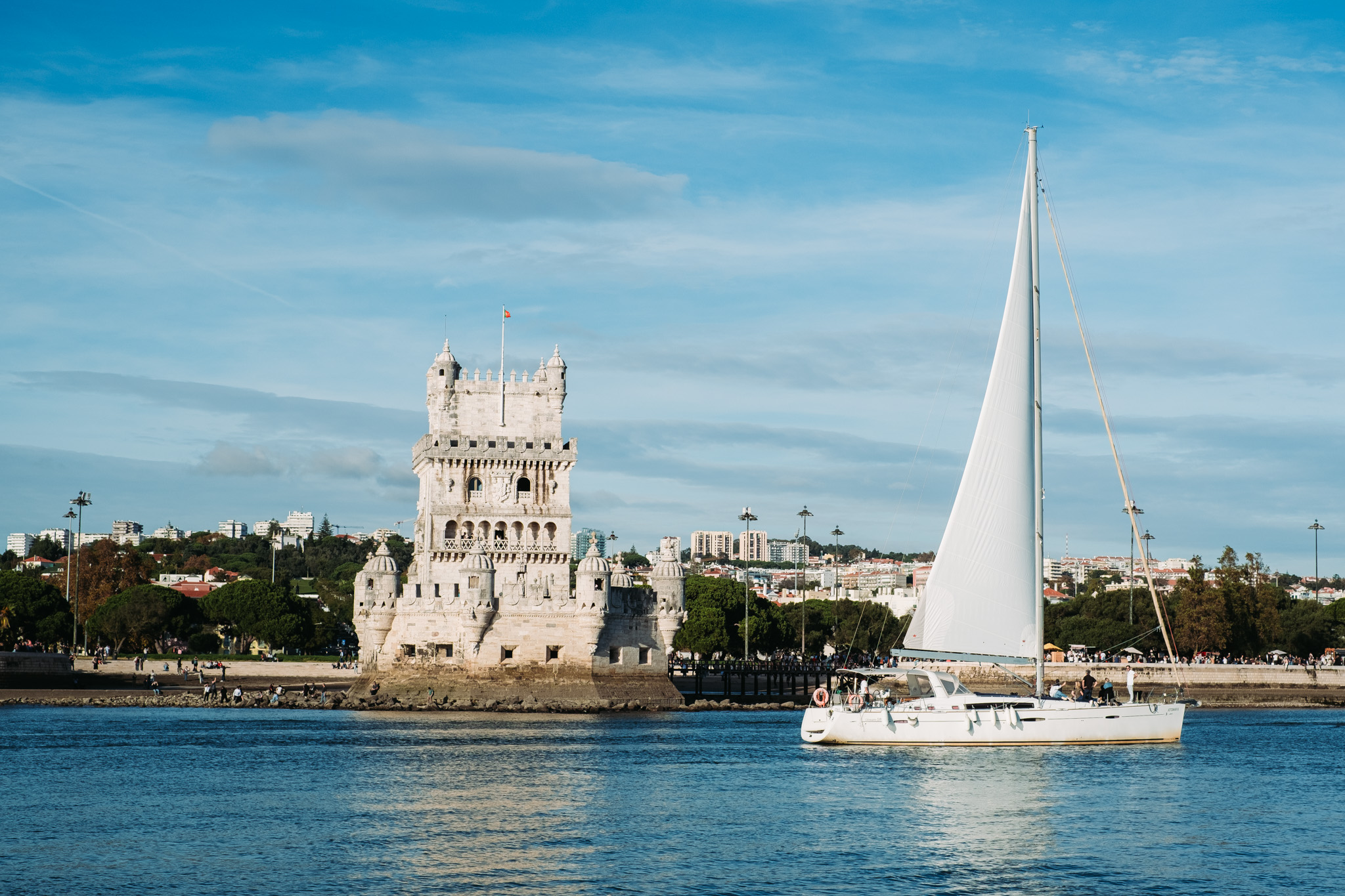 Lisbon Romantic Private 2h Sunset Cruise with sparkling wine