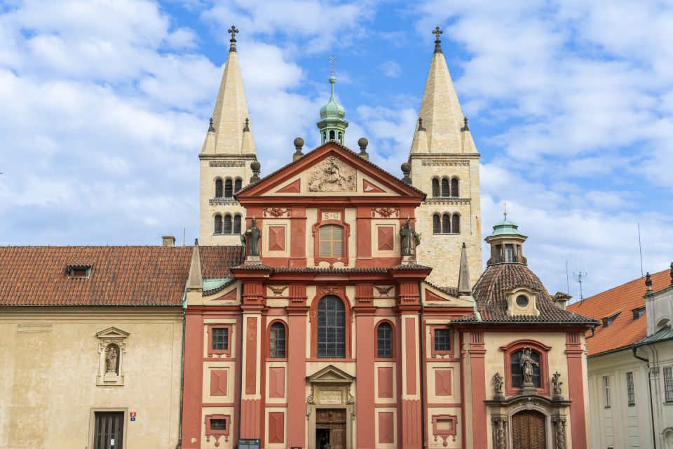 Prague Castle Interiors: Tour with German Guide and Entry Ticket