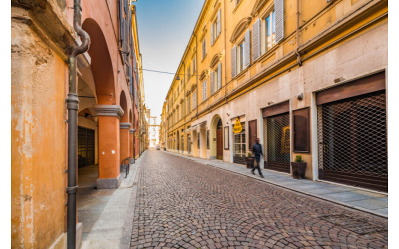 Modena Private Walking Tour - Photo 2