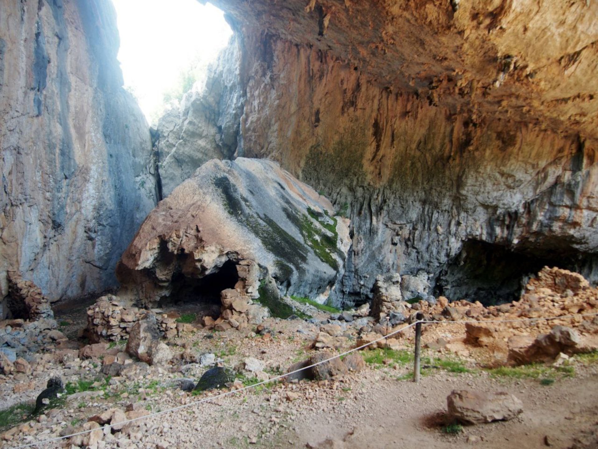 From Oliena: trekking to Mount Tiscali - Photo 7
