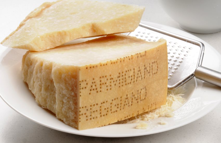 Emilia-Romagna's Typical products Tasting Tour from Parma 