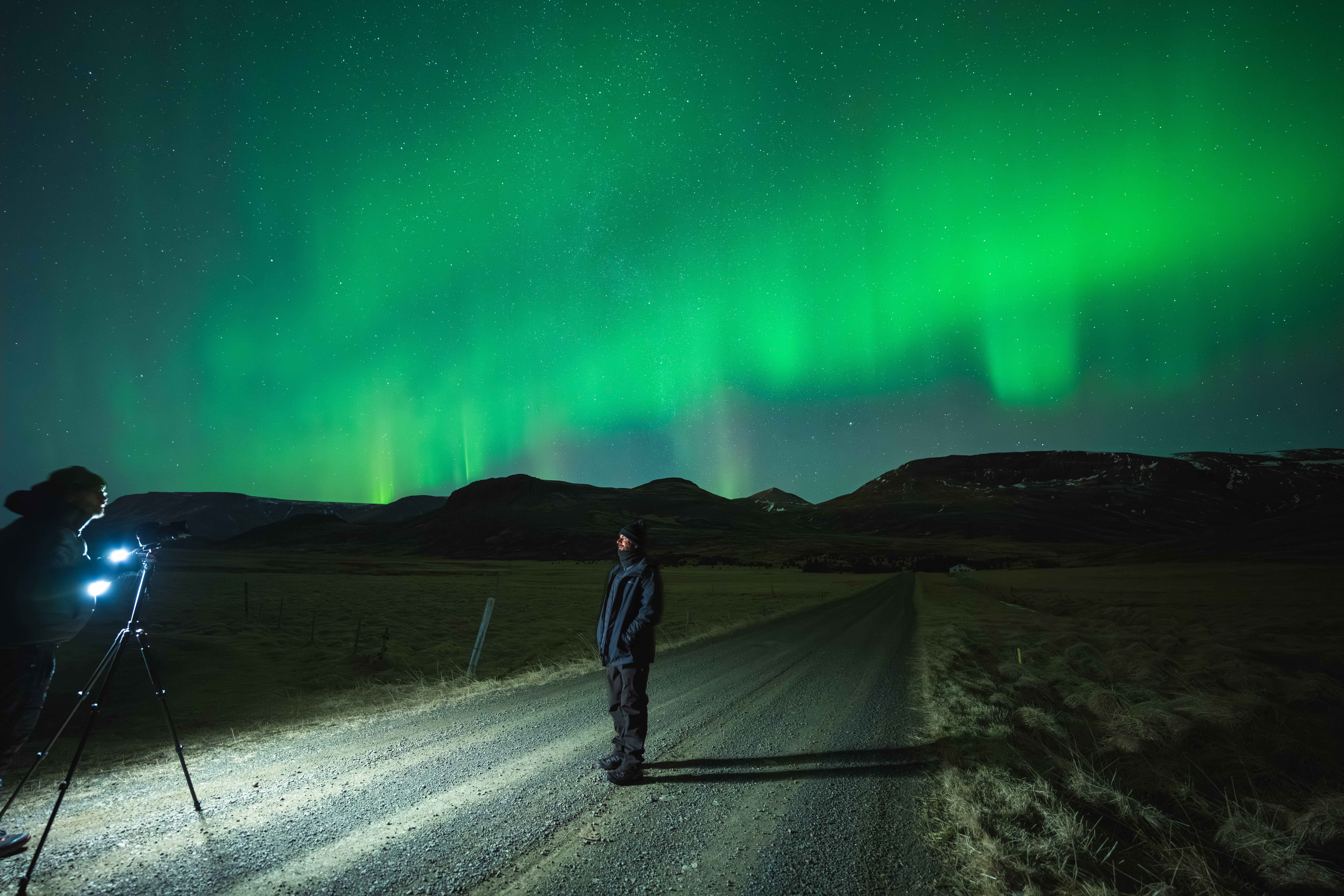 Aurora hunt with campfire, thermal suits & marshmallows - photo 3