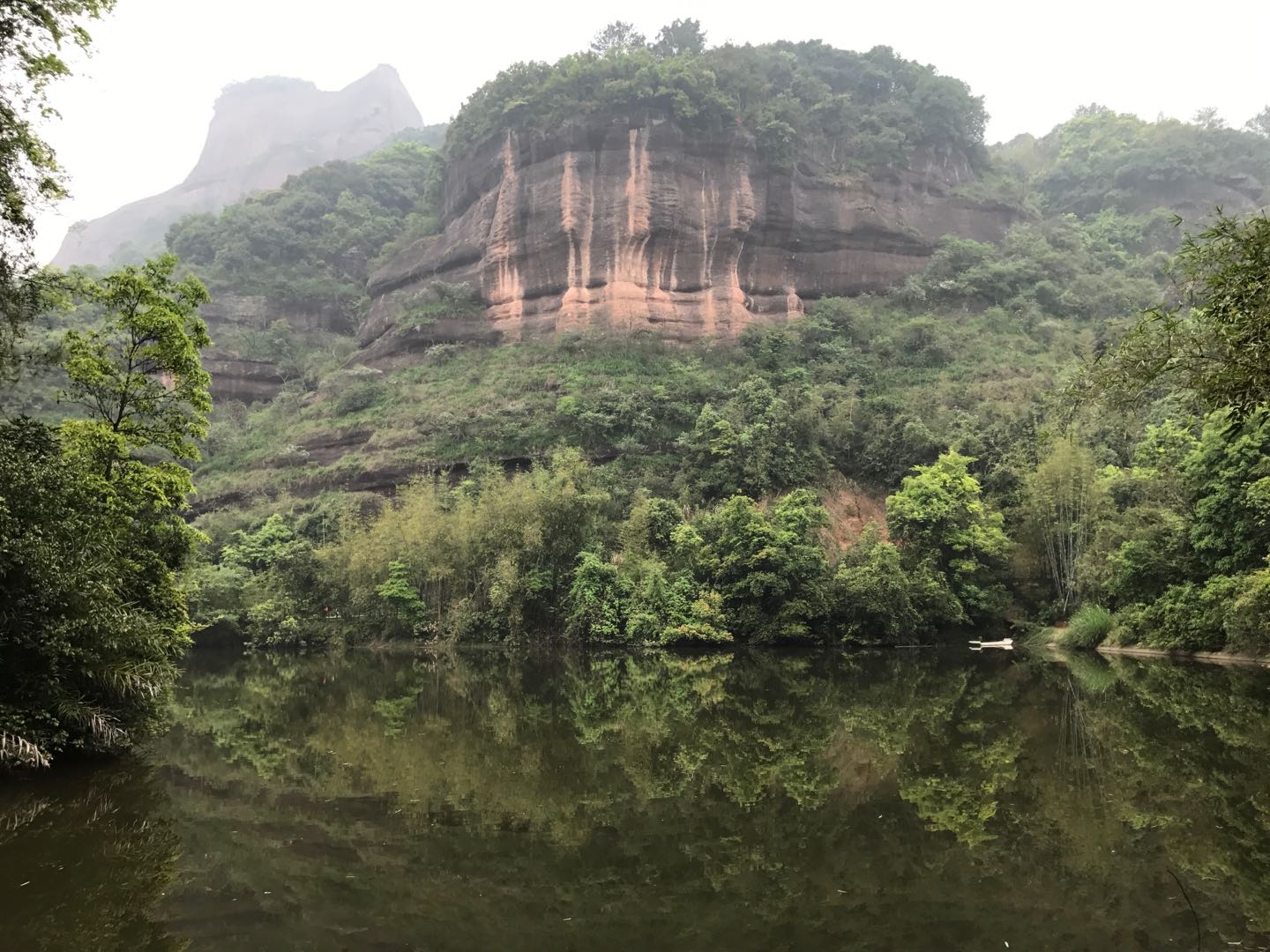 Excursión privada de un día con todo incluido a Danxia y el monasterio de Nanhua en tren bala desde Guangzhou - Foto 3