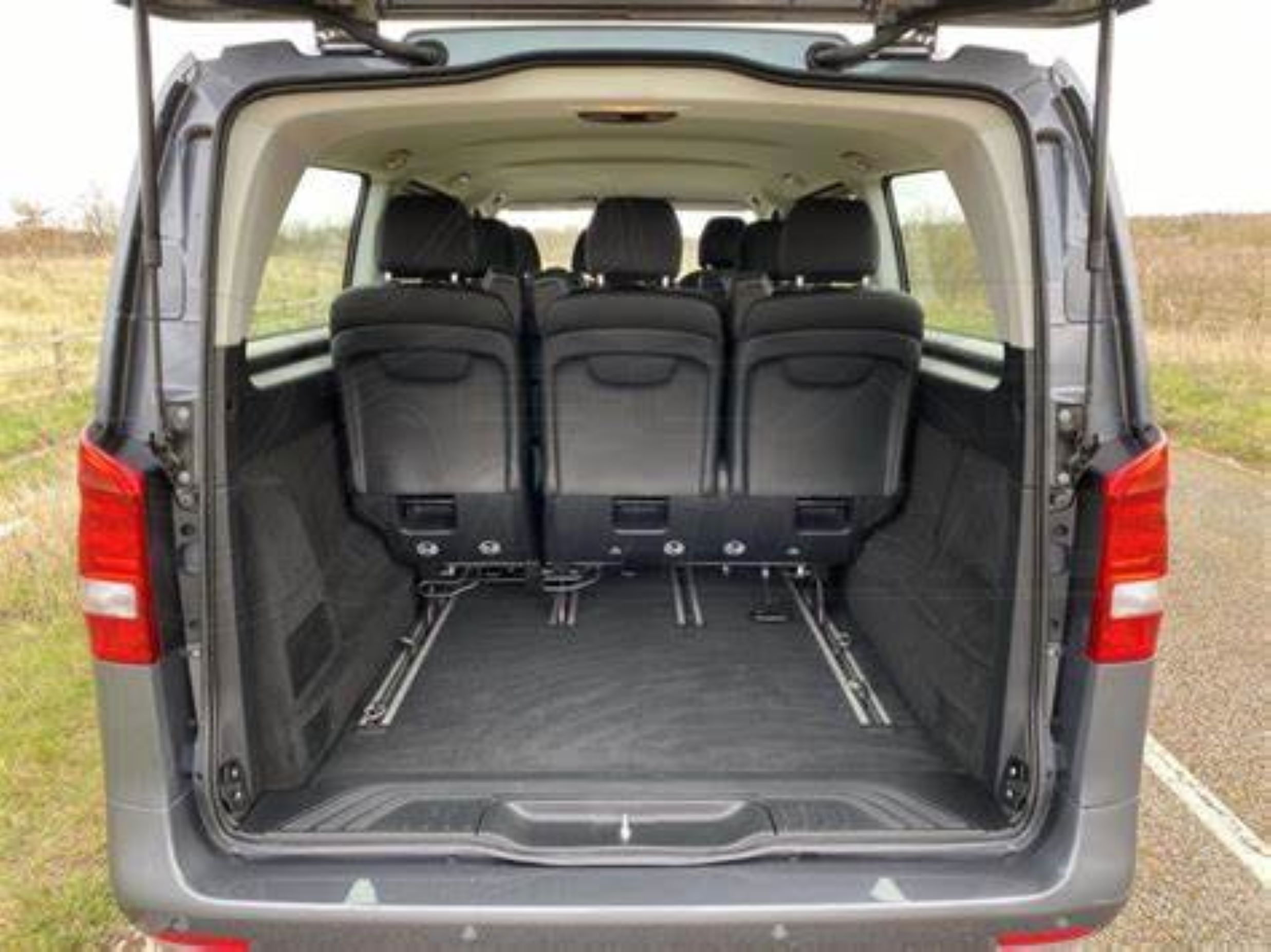 Roundtrip from Keflavik Airport and Reykjavik by Minivan - photo 7