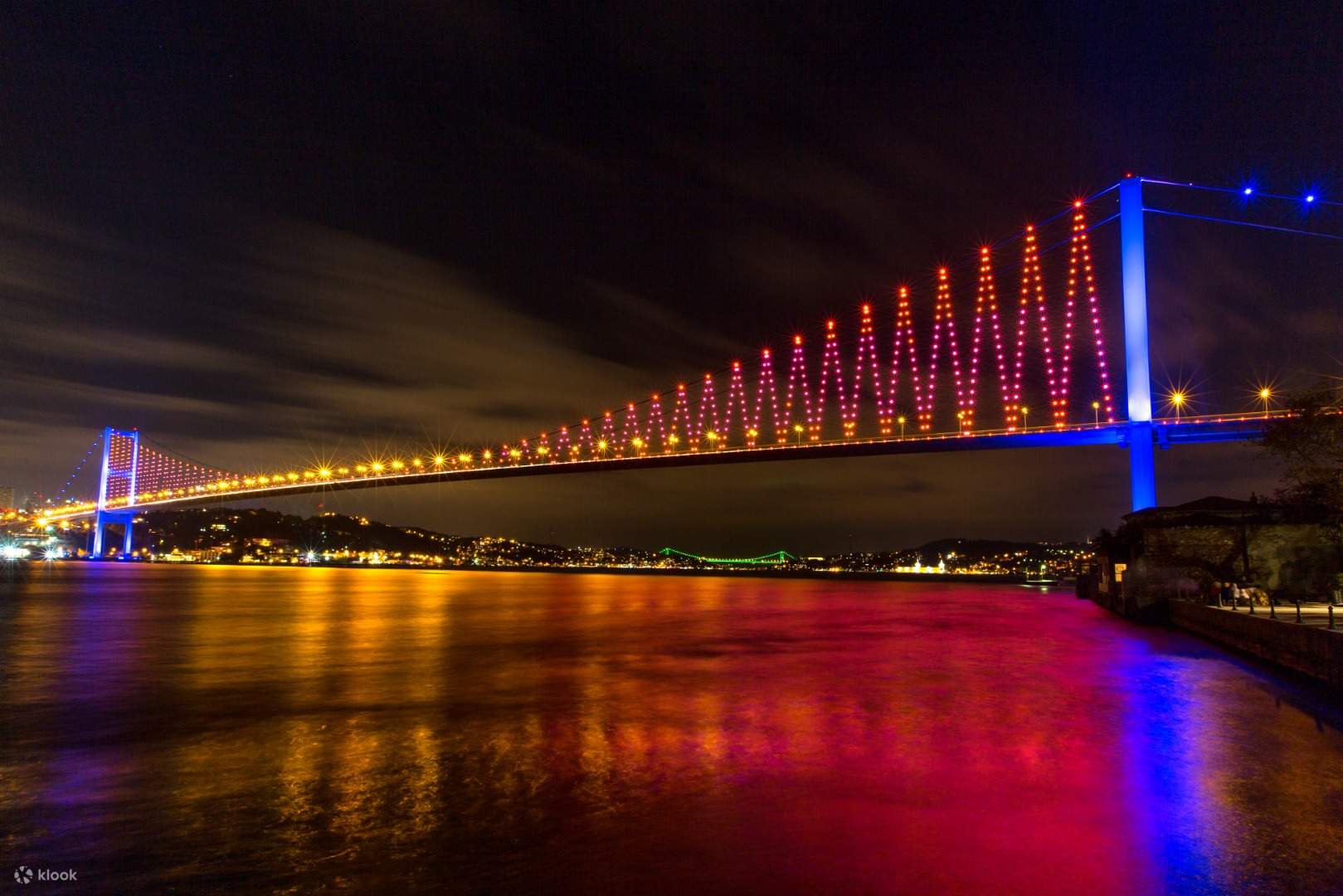 Istanbul Bosphorus Dinner Cruise with Private Table