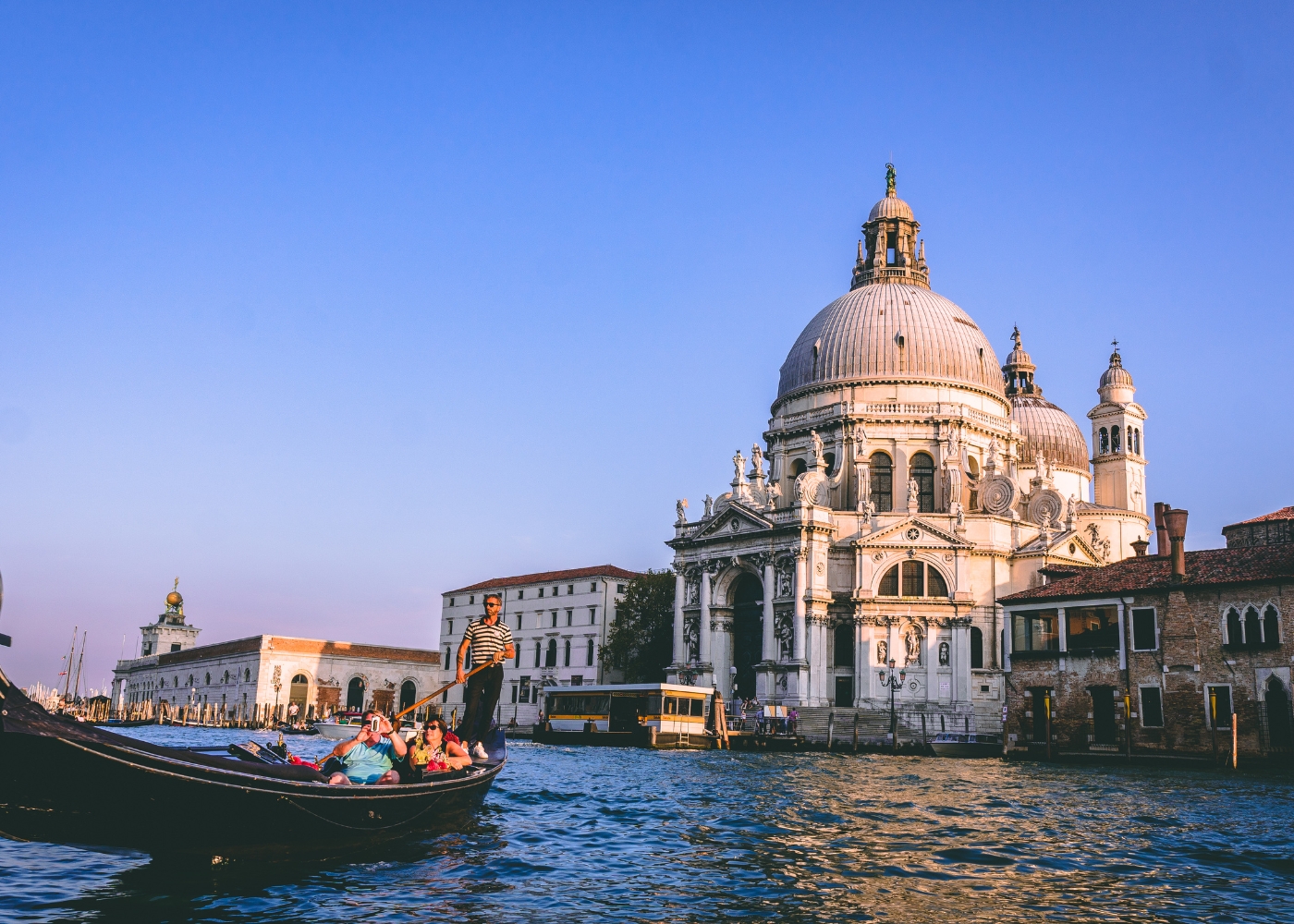 Romantic Gondola Ride with Live Serenade along the Grand Canal - Photo 14