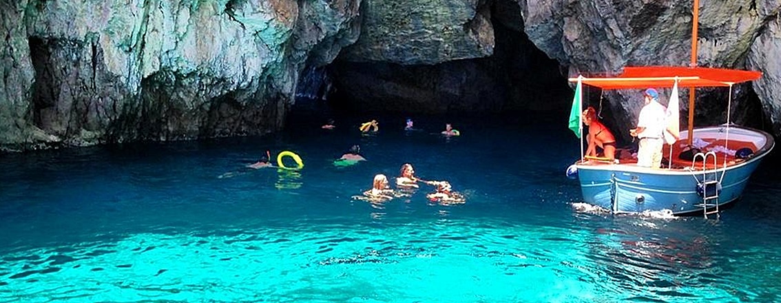 SEA-DAY: CAPRI AND SORRENTO in dinghy - Photo 16
