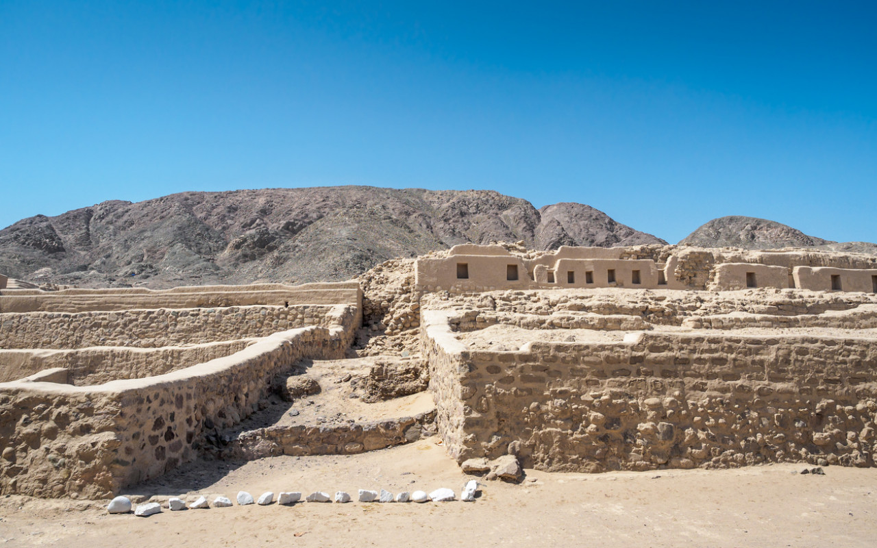 Naz-08: Tour a las Pirámides de Cahuachi de Nazca - Un paso atrás en el tiempo