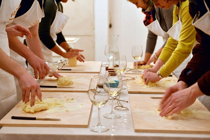 COOKING LESSON: Fresh pasta homemade (ita/engl/spa/french) - Photo 3