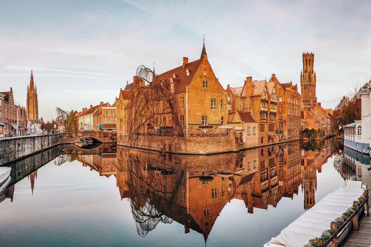 Tour privado en furgoneta Francia Bélgica – 09 noches / 10 días.